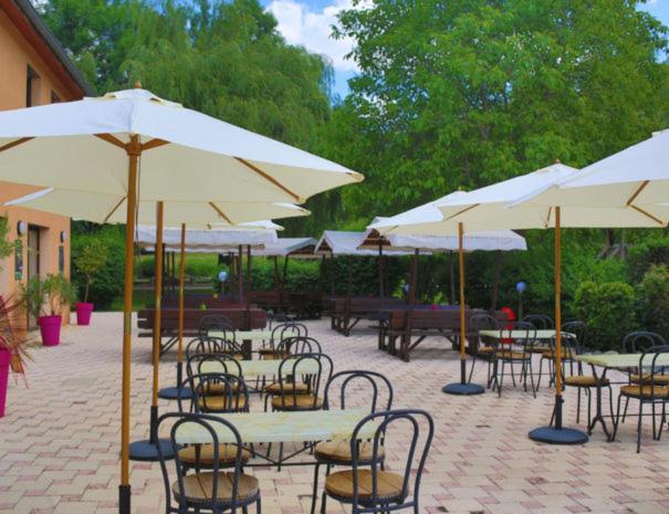 Complexe Les 4 Saisons Hotel Oust Bagian luar foto